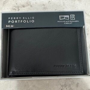 Perry Ellis Portfolio Black pass case with removable ID wallet NIB retail $42.50